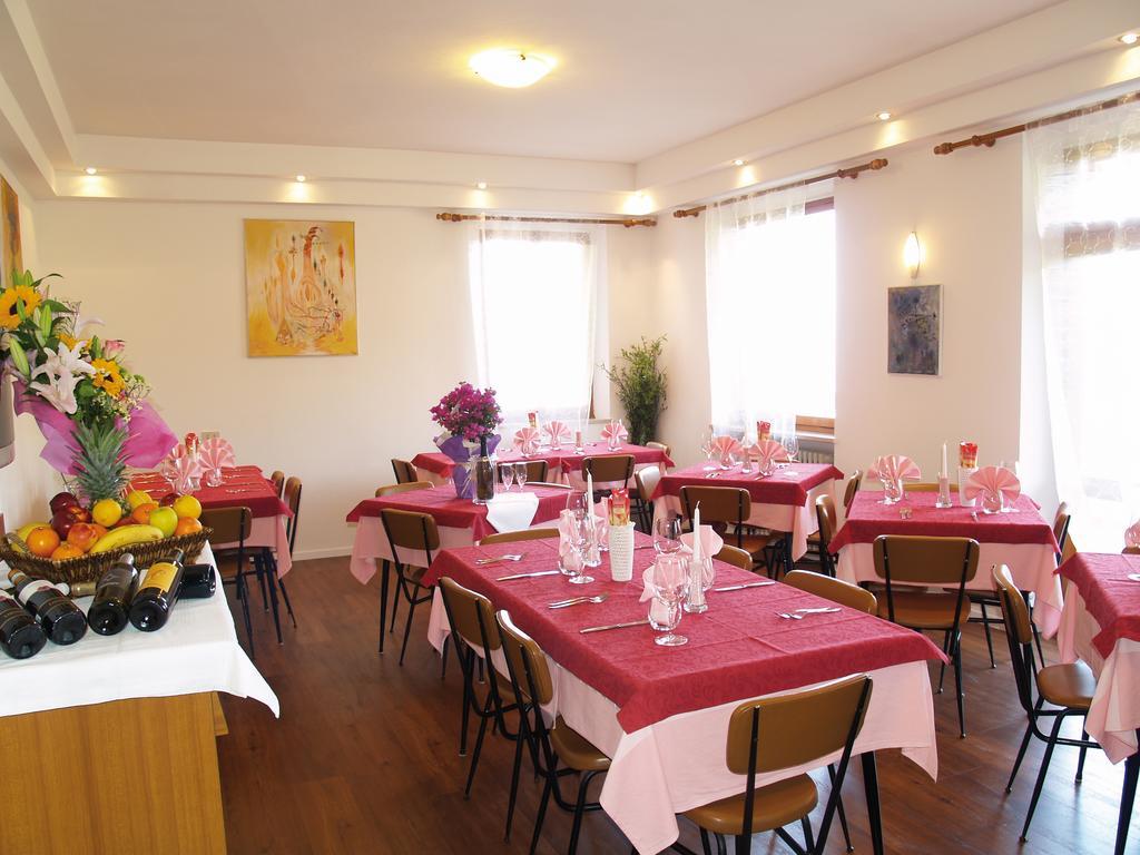 Hotel Rosalpina 2*